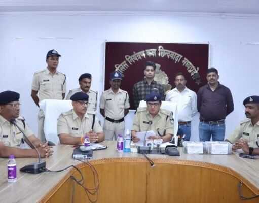 मोबाईल खरीदने की चाह ने बनाया लुटेरा…