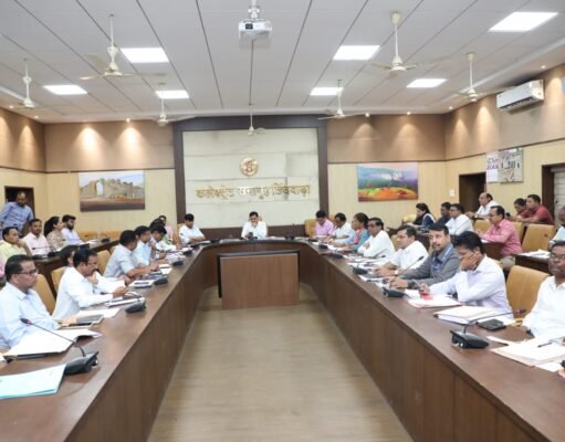 TL बैठक में कलेक्टर ने दिए एफआईआर के निर्देश….
