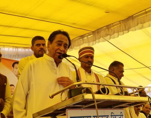 आपके वोटों से धीरन मेरे साथ विधानसभा में बैठेंगे- कमलनाथ