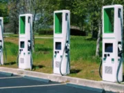 इलेक्ट्रिक वाहनों को अपनाने में तेजी लाने की योजनाएँ