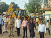 निमोटी स्थित नागदेव मंदिर में हुए अतिक्रमण को हटाया