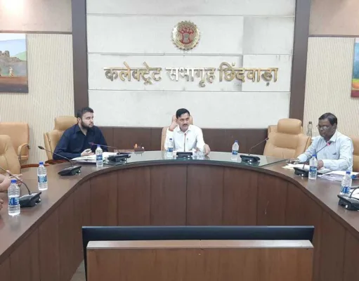 कलेक्टर ने की जल जीवन मिशन की समीक्षा