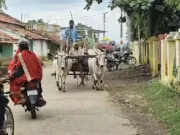 शर्मनाक करतूत : कलयुगी शिक्षक हुआ निलंबित, ग्रामीणों ने की एफ आई आर की मांग