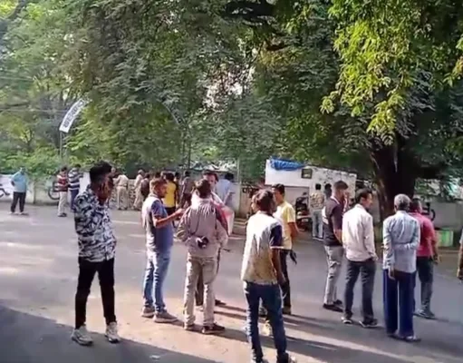 छिन्दवाड़ा कलेक्ट्रेट परिसर में मिली प्रेस फोटोग्राफर की लाश, SIT करेगी जांच…