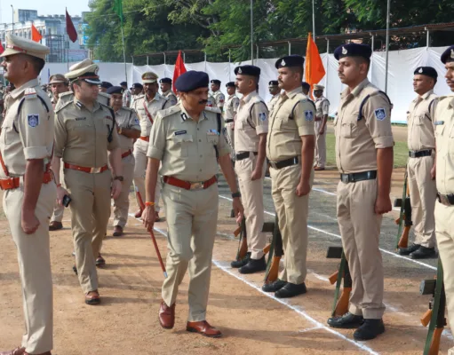 पुलिस महानिरीक्षक ने ली सलामी किया वार्षिक निरीक्षण