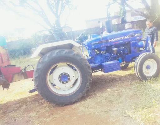 अवैध रूप से रेत परिवहन करते हुए ट्रैक्टर पकड़ाया, मचा हड़कंप