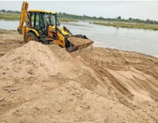 अवैध खनिज परिवहन पर नियंत्रण के लिये 41 ई-चेकगेट की होगी स्थापना : मुख्यमंत्री