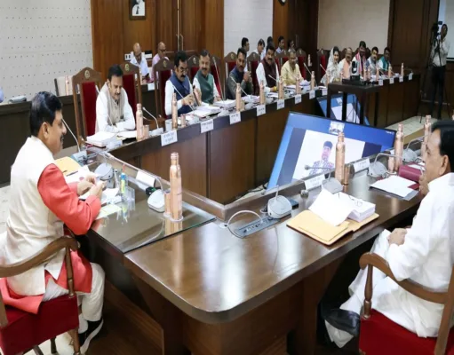 मुख्यमंत्री डॉ. यादव की अध्यक्षता में मंत्रि-परिषद के निर्णय,महिलाओं को 35 प्रतिशत आरक्षण…