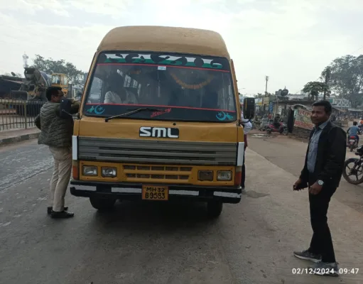 परिवहन विभाग जांच दल ने बिना परमिट संचालित पाये जाने पर 02 यात्री वाहनों को किया जप्त