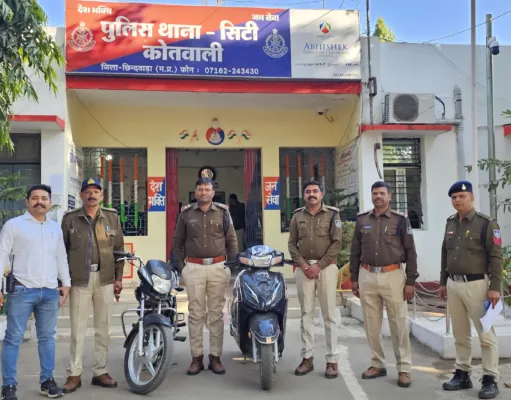 पुलिस ने पकड़े वाहन चोर , दो मोटर सायकल जप्त ,दो आरोपी गिरफ्तार…