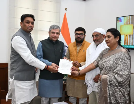 छिंदवाड़ा नरसिंहपुर सागर रेल लाइन के लिए बड़ी पहल रेल मंत्री से मिला सांसदों का शिष्टमंडल