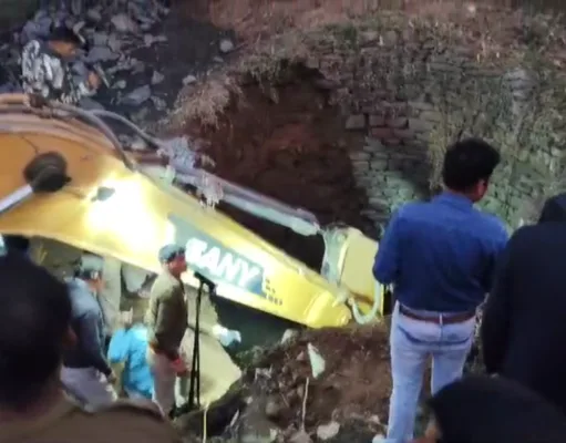 Chhindwara : तीन मजदूरों की मिट्टी धंसने से मौत, परिजनों को 4 लाख की आर्थिक सहायता