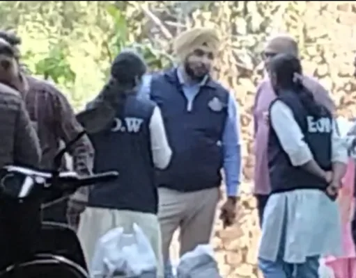 छिंदवाड़ा: EOW की बड़ी कार्रवाई, CMO के घर पर मारा छापा