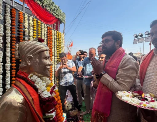 छत्रपति शिवाजी महाराज के 395 वे जन्मोत्सव में सम्मिलित हुए सांसद विवेक बंटी साहू