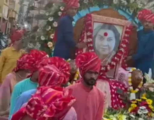 श्रीमाताजी निर्मलादेवी का 102वां जन्मोत्सव19मार्च से, लिंगा में सजा मां का दरबार, विदेशी भक्तों का हुआ आगमन…