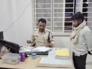 Tamiya :धुसावानी सरपंच पति ने दी युवक को जान से मारने की धमकी…