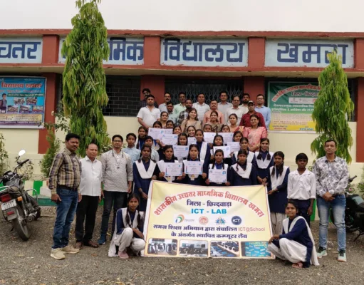 शासकीय उच्चतर माध्यमिक विद्यालय खमरा में प्रवेश उत्सव दिवस मनाया गया