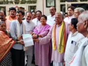 पूर्व राज्यपाल सुश्री उइके के अनुरोध पर शिक्षा के लिए एक लाख की आर्थिक सहायता राशि स्वीकृत