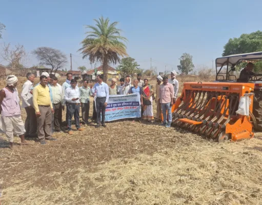 अमरवाड़ा:गेहूं में नरवाई प्रबंधन पर कृषि विभाग ने किसानों को दिया प्रशिक्षण