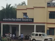 दो प्राथमिक व एक सहायक शिक्षक तत्काल प्रभाव से निलंबित… deo