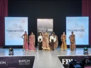 एफ.डी.डी.आई. छिंदवाड़ा में ग्रेजुएशन फैशन शो “फिस्ट-ए-फैशन 2025” में पेशेवर मॉडलों ने पहने विद्यार्थियों के डिज़ाइन किए परिधान