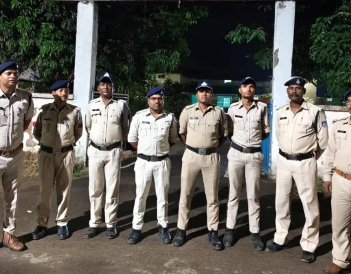 कॉम्बिंग गश्त 117 वारंटियो को एक ही रात्रि में किया गिरफ्तार
