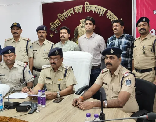 मादक पदार्थ गांजा की तस्करी कर रहे दो तस्कर गिरफ्तार