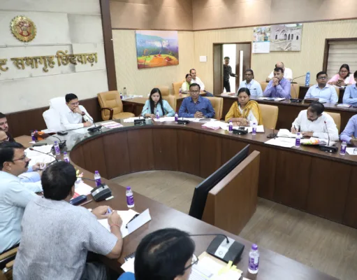 कलेक्टर ने ली TL बैठक,रोका डीपीसी, बीएमओ का वेतन, एएनएम की वेतन वृद्धि…