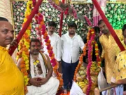 गुरूपूर्णिमा : महामण्डेश्वर का शिष्यों ने फलों से किया तुलादान