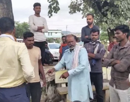 हर्रई के तुईयापानी में आदिवासी युवक से मारपीट का मामला: पुलिस ने किया एस सी/एस टी एक्ट में मामला दर्ज