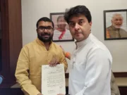 सांसद बंटी विवेक साहू ने केन्द्रीय मंत्री ज्योतिरादित्य सिंधिया से की मुलाकात