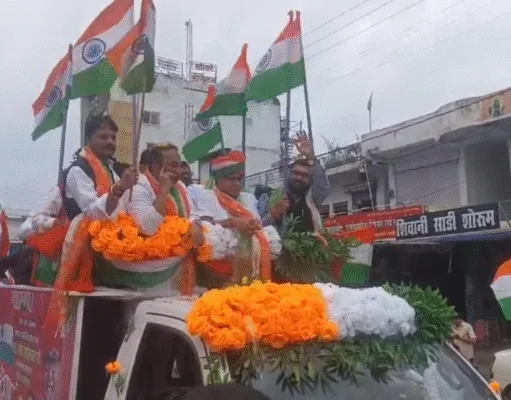 छिंदवाड़ा में भाजपा प्रदेश अध्यक्ष हेमंत खंडेलवाल के नेतृत्व में भव्य तिरंगा यात्रा, बारिश में भी उमड़ा जनसैलाब