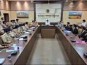 कलेक्टर श्री सिंह ने ली चिन्हित जघन्य अपराधों की समीक्षा बैठक