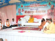 गणेश मठ मंदिर बिछुआ में दादा गुरु जी महाराज का आगमन, कलेक्टर ने लिया आशीर्वाद