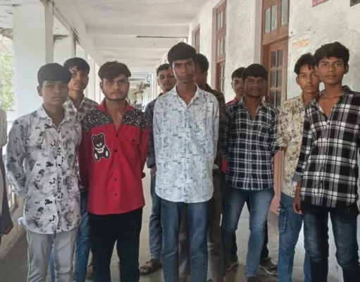 मारपीट के आरोपी अधीक्षक को सहायक आयुक्त ने हटाया