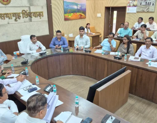 खाद वितरण के लिए बनाई नई व्यवस्था पटवारी द्वारा सत्यापित ऋण पुस्तिका अनिवार्य …