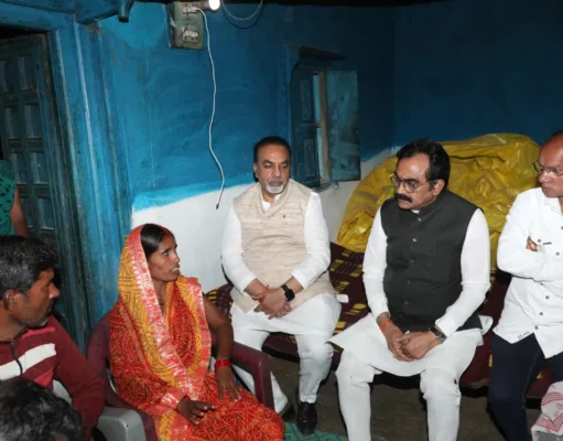 प्रभारी मंत्री ने कफ सिरप से प्रभावित परिवारों से मुलाकात कर व्यक्त की शोक संवेदना