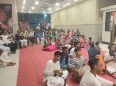 ईस्कान द्वारा कार्तिक मास में विशाल दीपदान महोत्सव कीर्तन भजन के साथ सम्पन्न