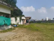 बारूद के ढेर पर बैठा शहर ! आबादी के बीच चल रही पटाखा फैक्ट्रियां …