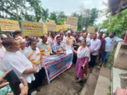 मक्का की खरीदी समर्थन मूल्य पर की जाए: किसानों ने दिया ज्ञापन