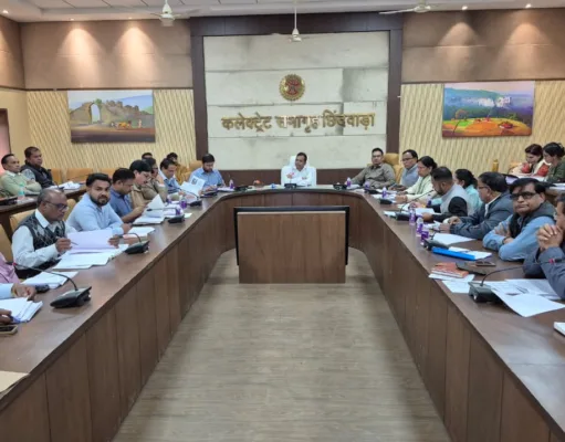 कलेक्टर ने की समय सीमा प्रकरणों की समीक्षा