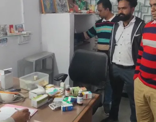 चॉकलेट की तरह मरीजों को दी जा रही थी एक्सपायर डेट गोलियां…