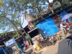 Chhindwara गांधीगंज में सुलभ शौचालय की सरकारी जमीन पर रातों-रात अवैध कब्जा, गुमठियों से बढ़ा ट्रैफिक जाम