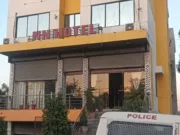 पुलिस ने एन.एन. होटल मे देह व्यापार का किया पर्दाफाश
