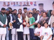 सांसद खेल महोत्सव के समापन पर खेल प्रतिभाओं और टीमों को खेल मंत्री ने किया सम्मानित