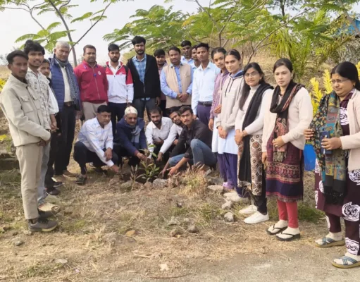 एन.एस.यू.आई. ने प्रारंभ किया पर्यावरण बचाओ-पेड़ बचाओ अभियान