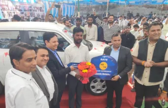 लकी ड्रा में विपिन को मिली कार , सतीजा मोटर्स में उपहारो की बौछार