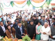 राज्यपाल श्री पटेल ने जिले के जैविक और प्राकृतिक उत्पादों की सराहना की