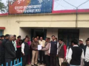 पूर्व बीईओ प्रकाश कालम्बे पर शिक्षकों को फँसाने का आरोप, झूठी शिकायतों से परेशान शिक्षकों ने थाने में दिया आवेदन