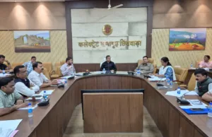 कलेक्टर श्री नारायन ने की समय-सीमा प्रकरणों की समीक्षा